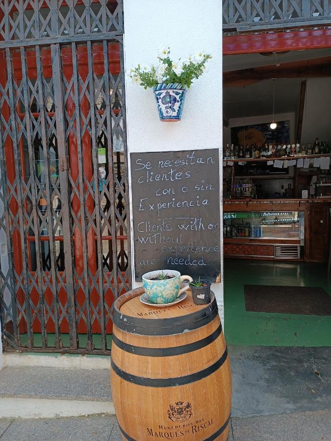 Pension Y Albergue Matias Locanda Sarria Ngoại thất bức ảnh