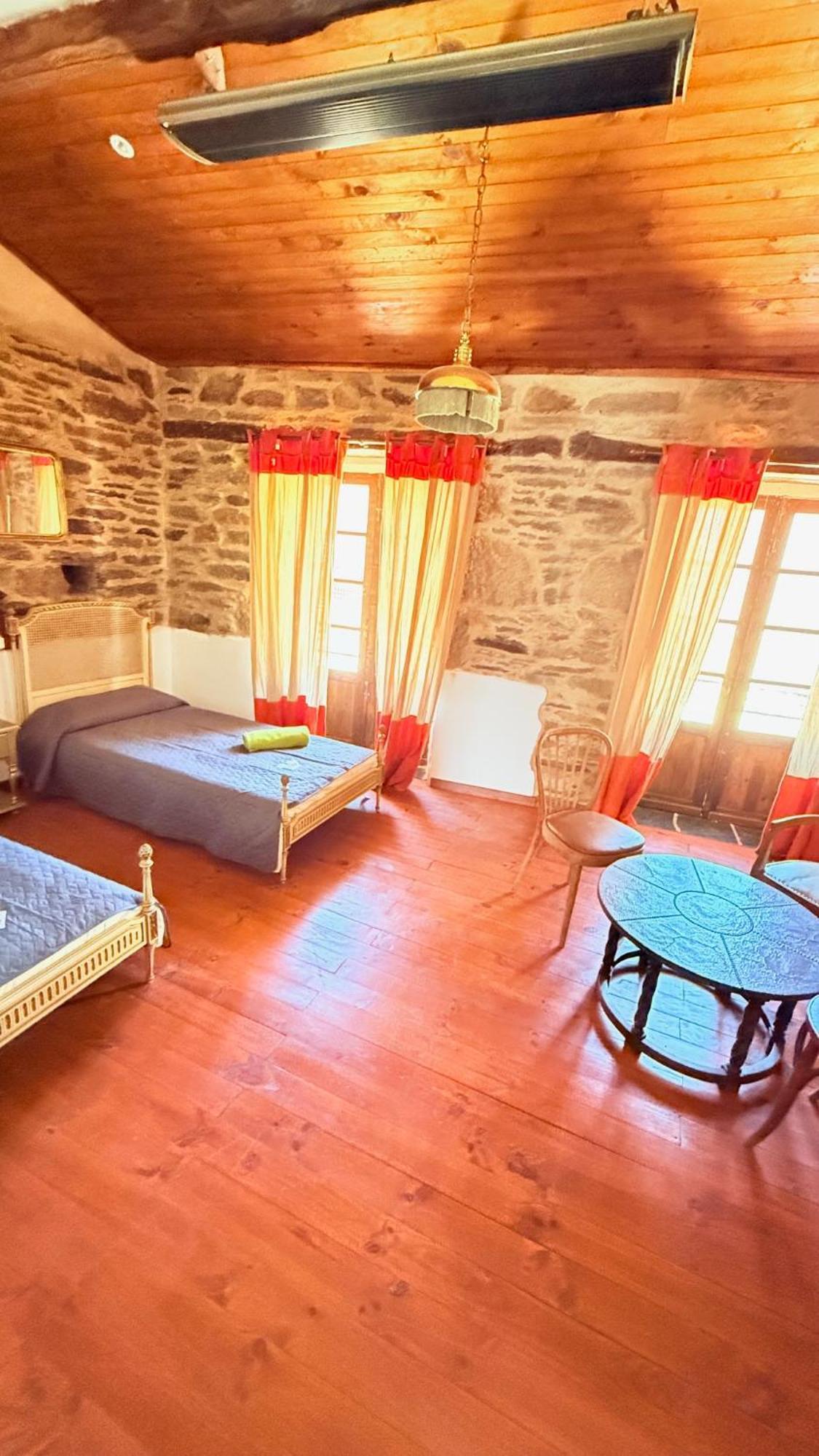 Pension Y Albergue Matias Locanda Sarria Ngoại thất bức ảnh