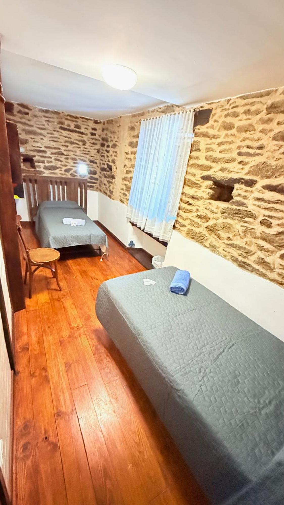 Pension Y Albergue Matias Locanda Sarria Ngoại thất bức ảnh